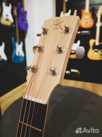 Акустическая гитара Kremona M-10GG