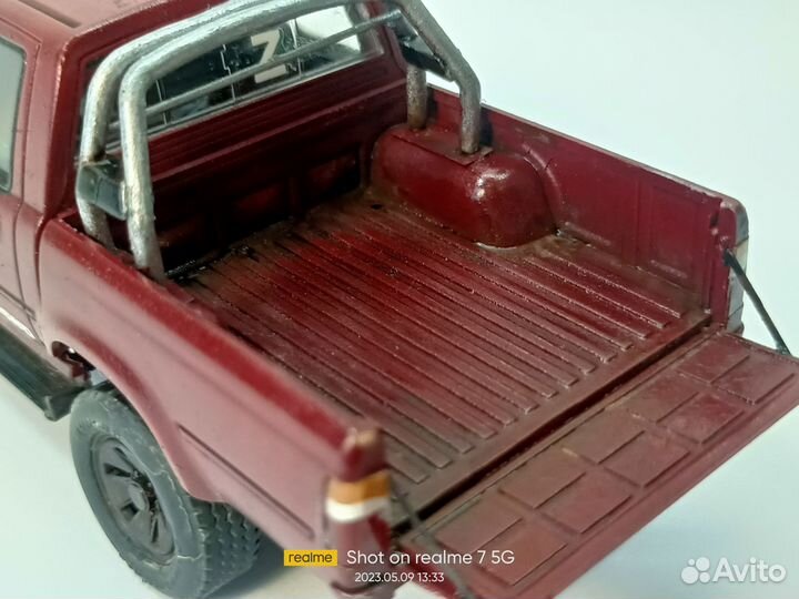 Модель автомобиля toyota hilux