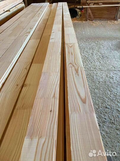 Доска лиственница строганная разных сечений и влаж