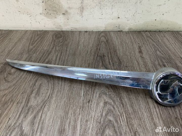 Молдинг крышки багажника задний Opel Insignia