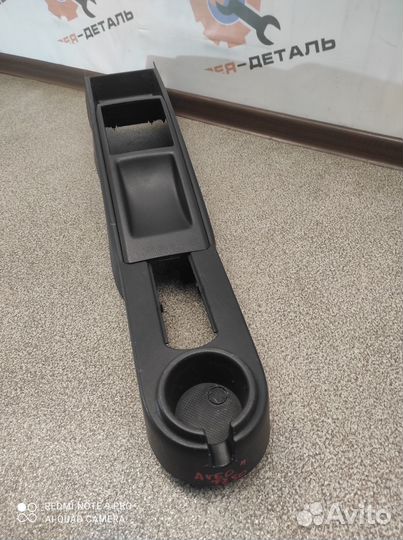 Консоль между сидениями Chevrolet Aveo T250