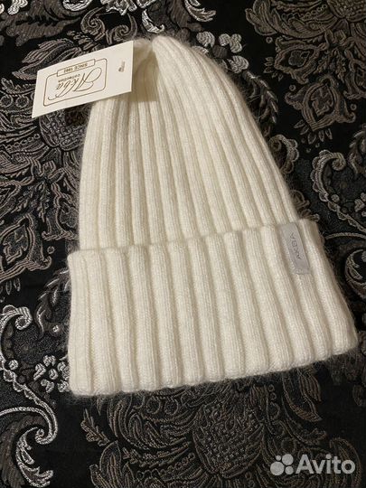 Шапка женская из ангоры