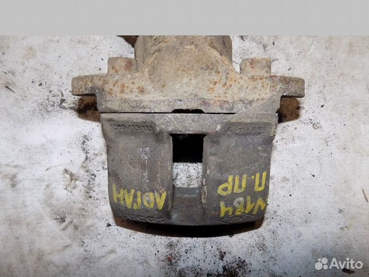 Суппорт передний правый Logan 2005-2014