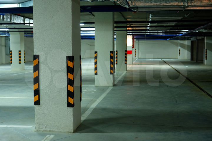 Машиноместо, 13 м²