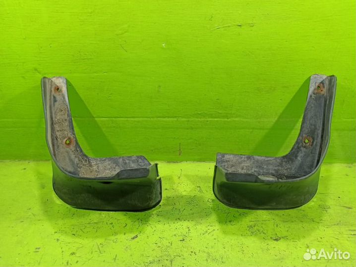 Брызговик задний левый Toyota Corolla E150 1ZR