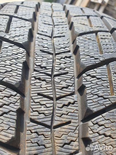 Dunlop Winter Maxx SJ8 225/60 R18