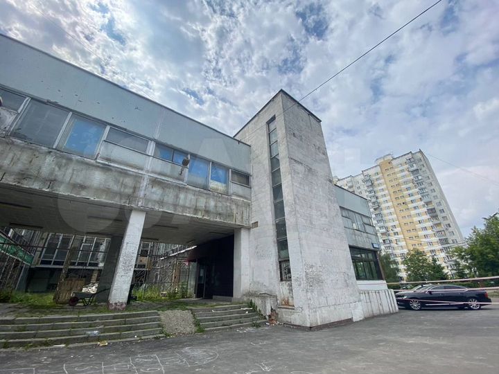 Помещения для сетевого магазина 4400 м²