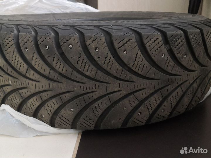 Goodyear UltraGrip Extreme 175/70 R13