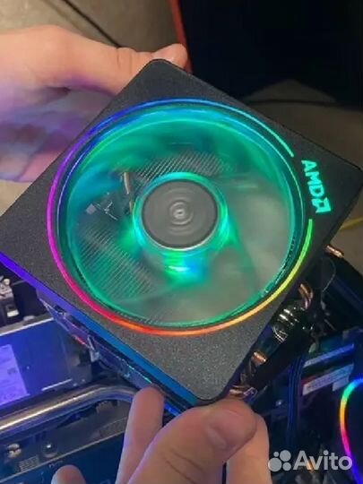 Кулер для процессора AMD Wraith Prism