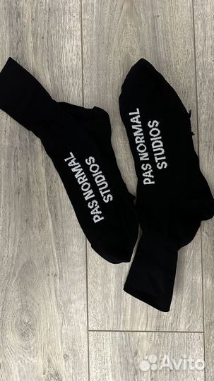 Pas normal studios Control Oversocks