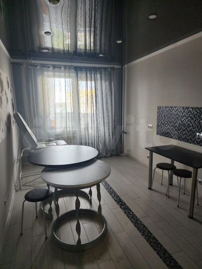 2-к. квартира, 58 м², 8/10 эт.