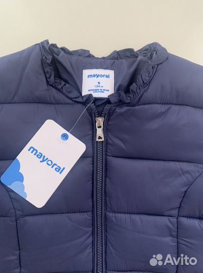 Куртка новая Mayoral на рост 128-134 см