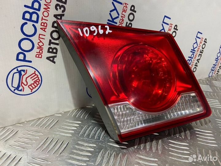 Фонарь левый Chevrolet Cruze J300