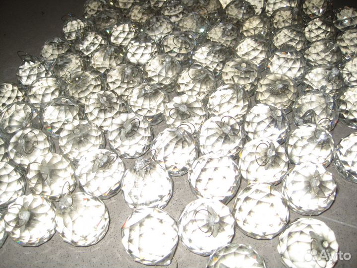 Красивые большие хрусталины