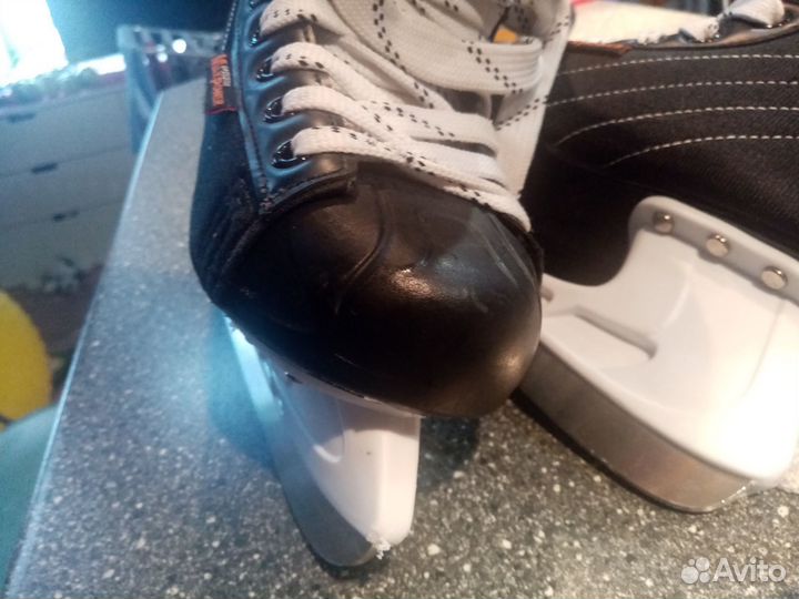 Продаю хоккейные коньки 36 размер