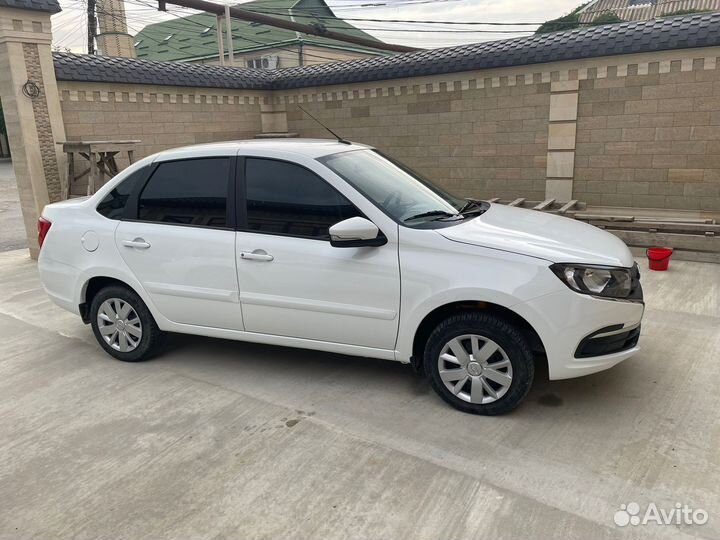 LADA Granta 1.6 AT, 2021, 14 000 км