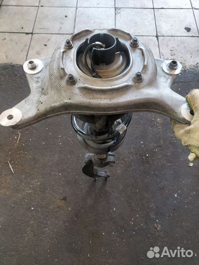 Амортизатор порш макан 2019