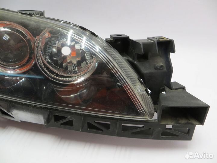 Фара правая Mazda 3 BK Седан