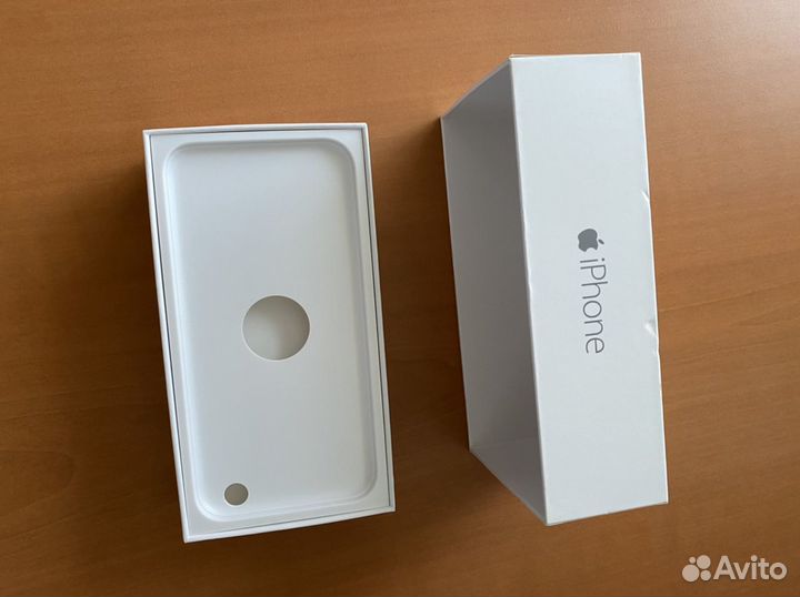 Коробка от 6 iPhone