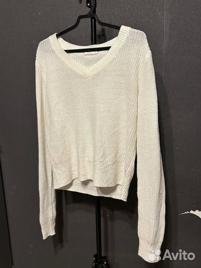 Свитер женский белый