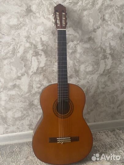 Классическая гитара yamaha c40