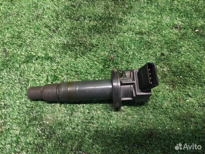 Катушка зажигания Toyota Yaris P90 2010