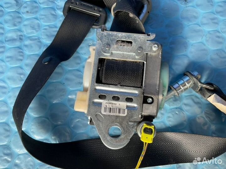 Ремень безопасности передний левый Nissan Maxima