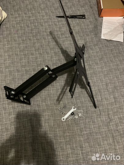 Кронштейн для телевизора