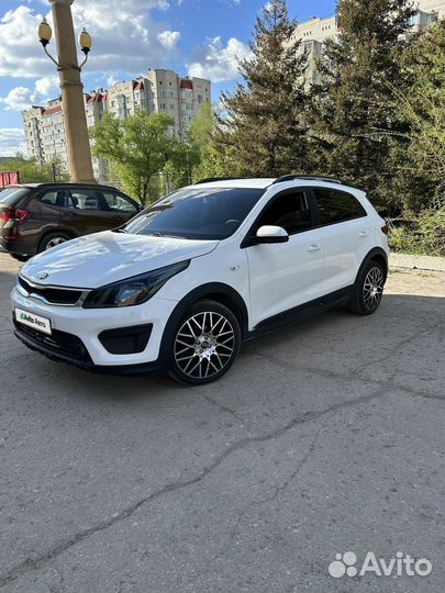 Kia Rio X-Line 1.4 AT, 2018, 130 000 км