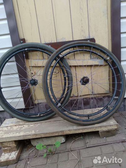 Подголовник новый,колёса бу продаю