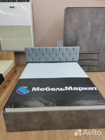 Кровать двухспальная с мягким изголовьем велюр купить в Набережных ...