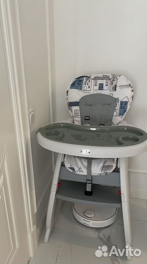 Столик для кормления ребенка
