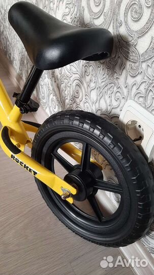 Беговел новый Outleap Rocket