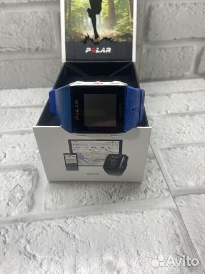 Умные часы Polar V800