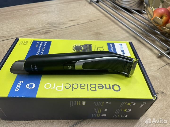 Электробритва,стайлер для лица philips