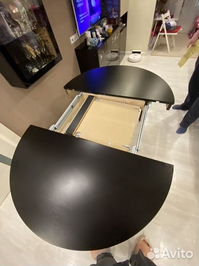 Стол обеденный IKEA bjursta