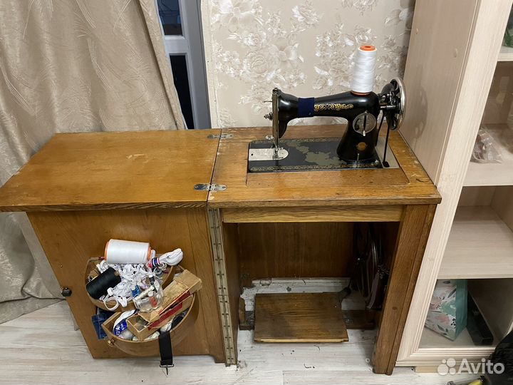 Швейная машинка ножная подольск