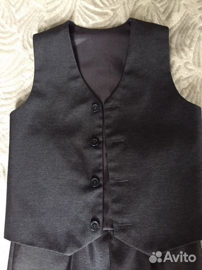 Костюм жилетка и брюки