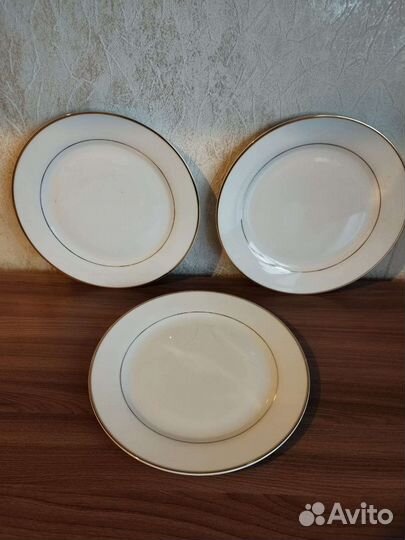 Набор столовой посуды тарелки