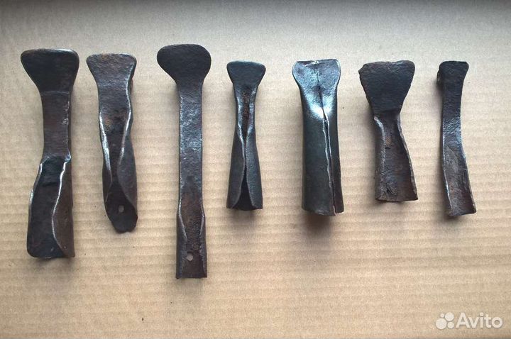 Старинный чапельник для сковороды