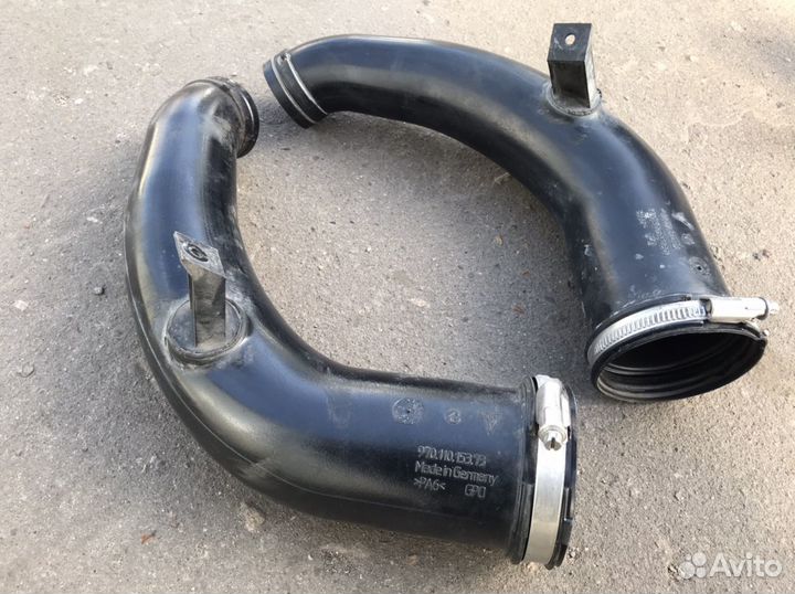 Воздушный патрубок Порше Панамера 970