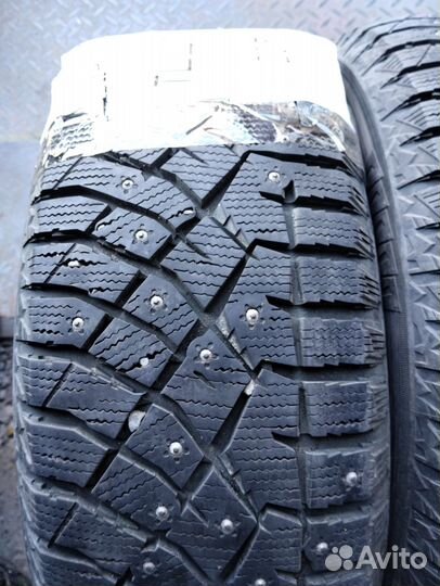 Nitto Therma Spike 205/65 R15