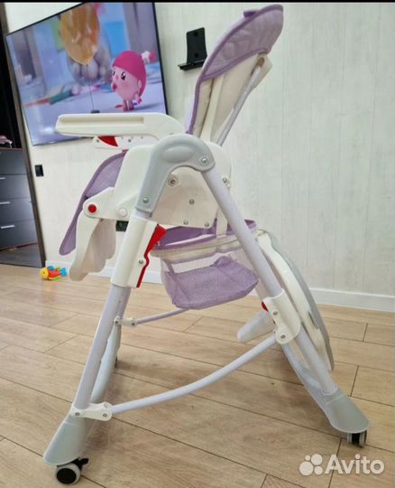 Детский стульчик для кормления