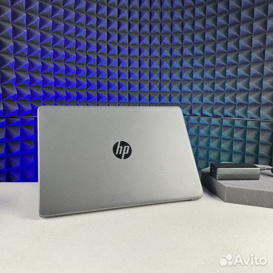 Ноутбук HP 15.6