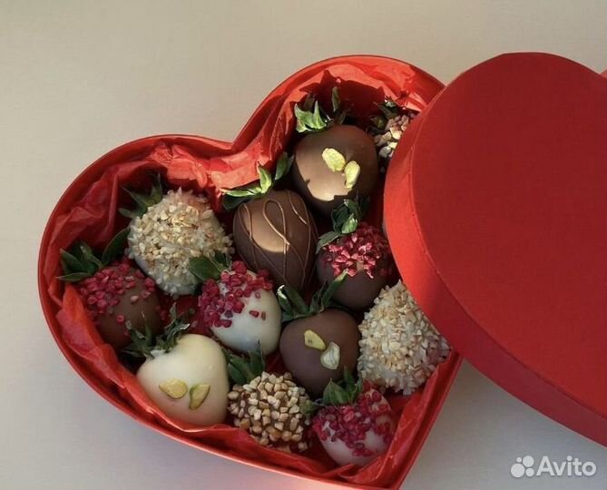 Клубника в шоколаде сердце с доставка