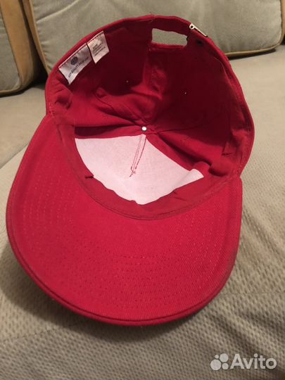 Бейсболка новая
