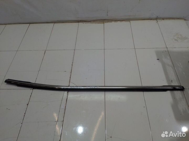Молдинг двери верхний задний правый
