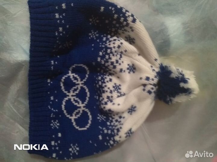 Бесплатно.шапочки девочке8-10 лет