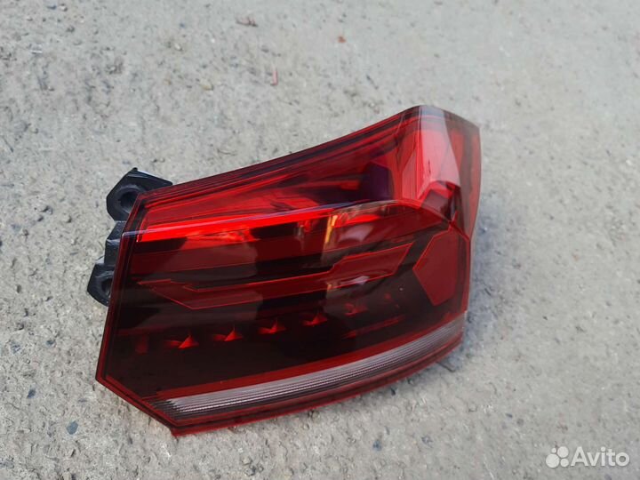 Фонарь правый в крыло Volkswagen Polo 20