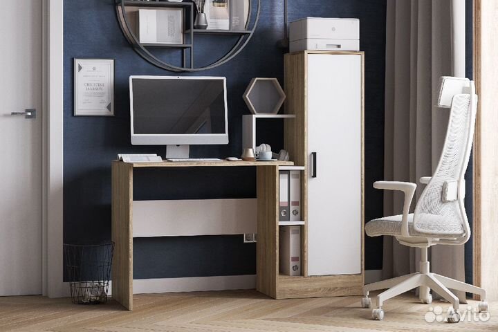Компьютерный стол в упаковке